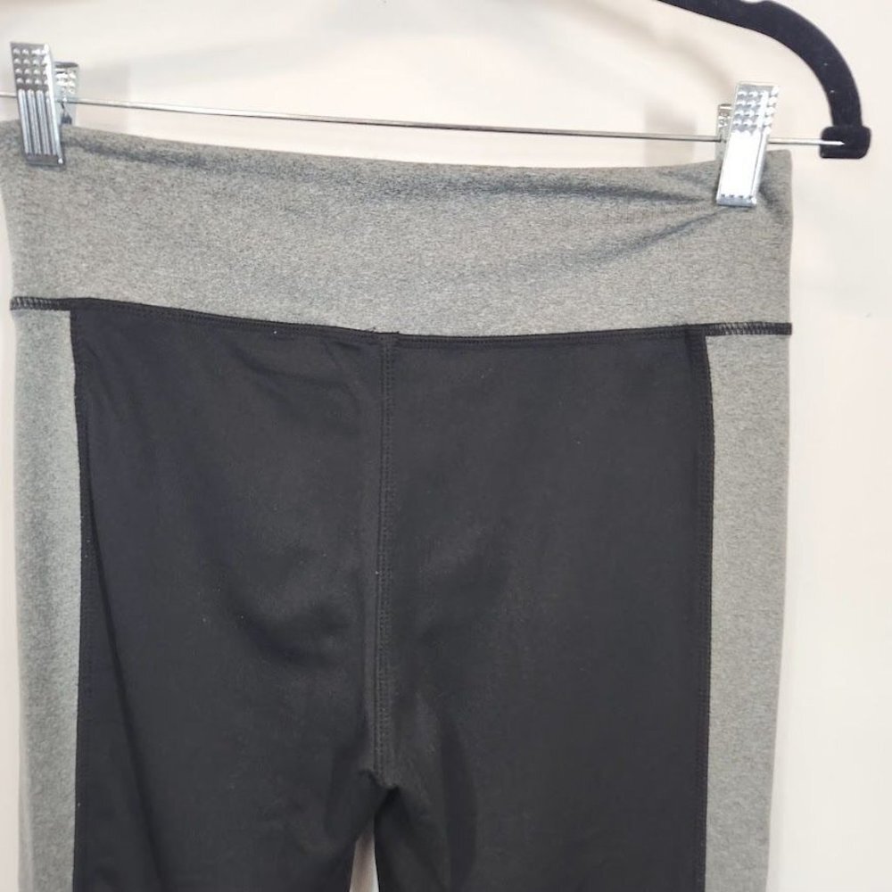 Cloudchaser Side Stripe Athletic Leggings in Black and Heather Gray - Size Large - Picture 6 of 6